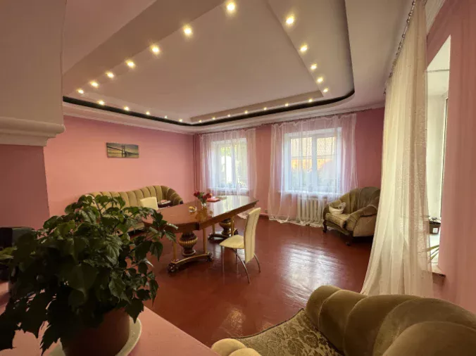 Вітальня приватного будинку престарілих